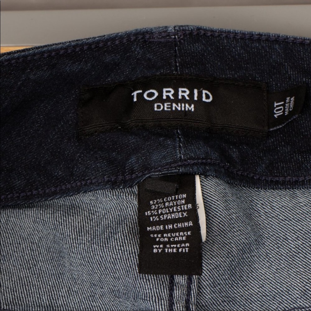 Torrid jeans.  High rise in perfect condition.